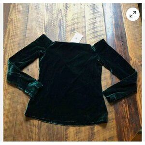 ❌❌❌SOLD❌❌❌ L'agence Emerald Green Velvet Off Shoulder Top XS BNWT